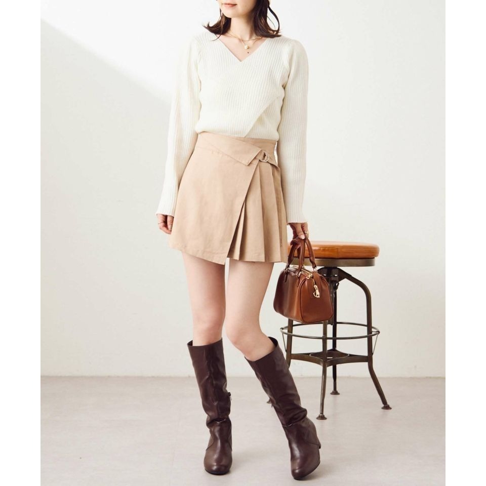 甜心貓💕預購。日單 NICE CLAUP 百搭D型扣環腰帶百褶裙 有安全褲 四色 均碼-細節圖7