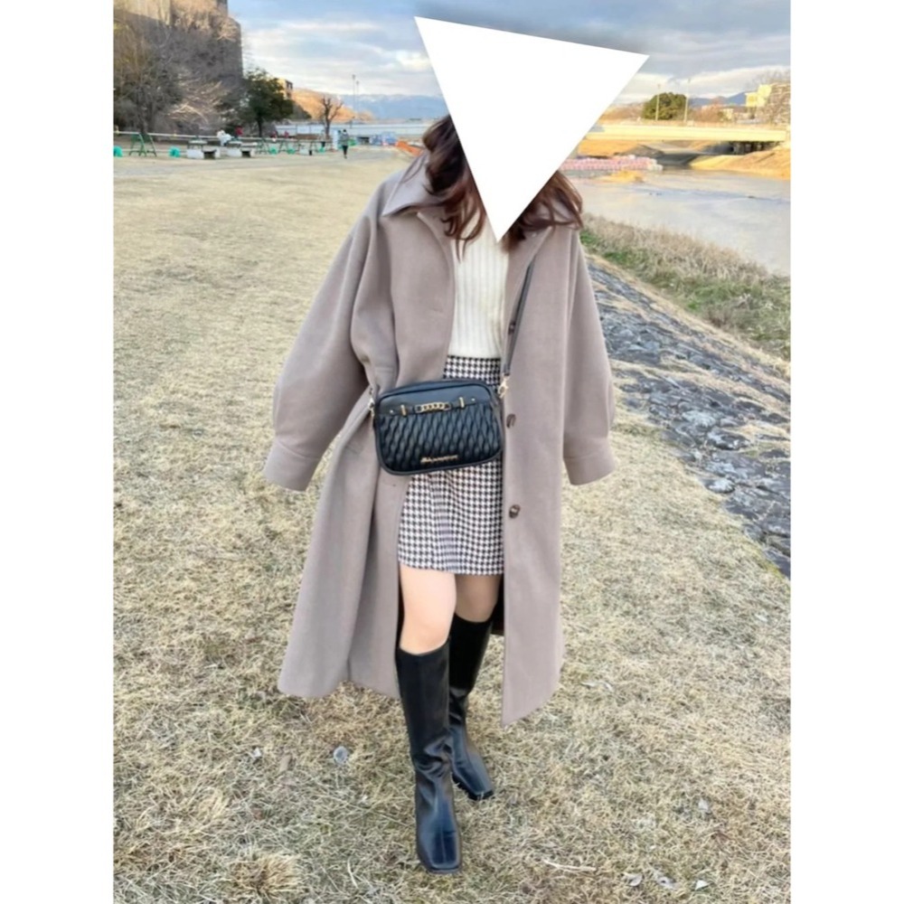甜心貓💕少量現貨。 再入荷~日單 Heather 日本定番人気~翻領毛呢單排釦大衣外套 淺奶茶色 均碼 長版大衣外套-細節圖8