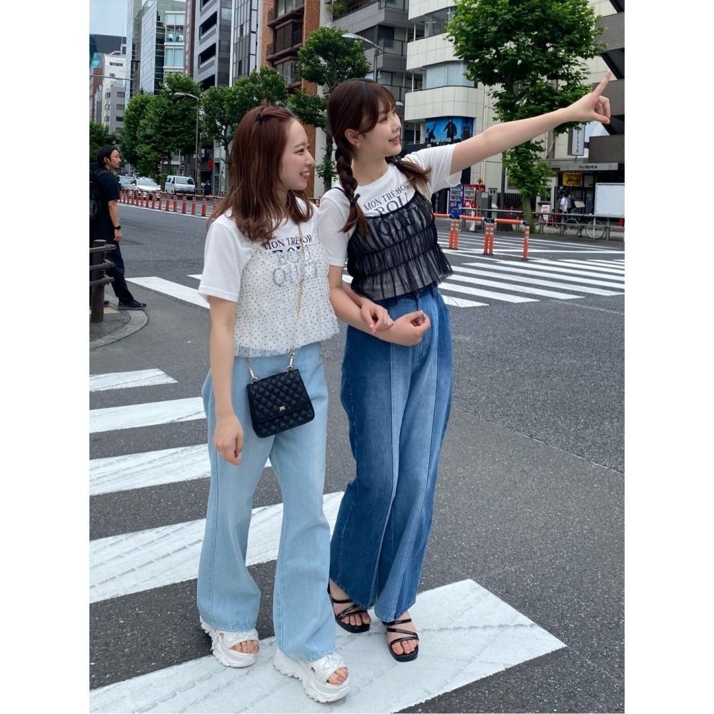 甜心貓💕現貨~日單 NICE CLAUP 兩件套甜美鬆緊網紗小吊帶+字母印花寬鬆短版上衣 三色 均碼-細節圖9