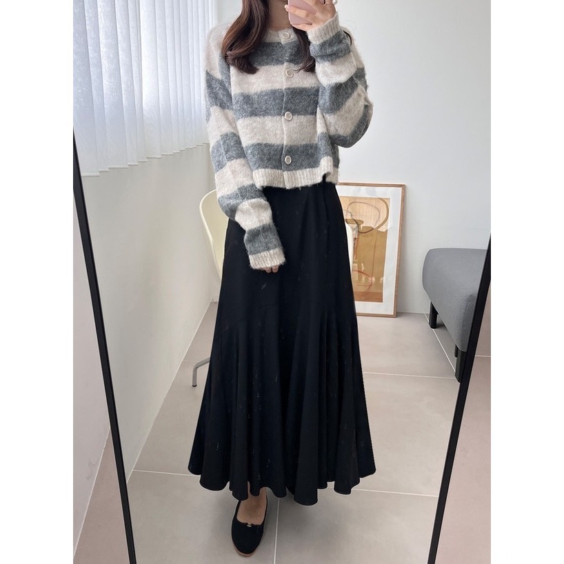 甜心貓💕現貨有吊牌。 日單 GRL 百搭休閒粗條紋配色含羊毛針織外套 兩色 均碼 短版上衣 毛衣 針織上衣 針織開衫-細節圖5