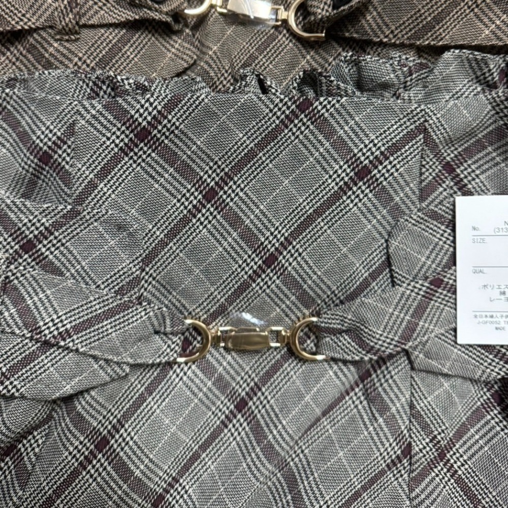 甜心貓💕現貨有標。 日單 多家 GRL 優雅金釦腰帶裝飾經典格紋高腰半裙 兩色 S-LL 長裙 A字裙 裙子 半身裙-細節圖9
