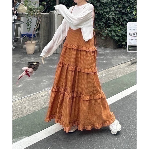 甜心貓💕現貨。【Alley】by w closet  日本熱賣款可疊穿多層荷葉邊吊帶裙 三色均碼 連衣裙肩帶裙-規格圖11