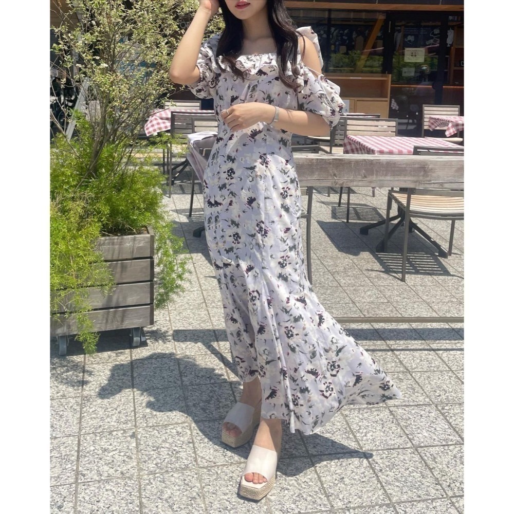 甜心貓💕現貨有標。超殺優惠~日單 NICE CLAUP 甜美露肩滾花邊修身立體蕾絲印花花卉魚尾洋裝 四色均碼 連身裙-細節圖8