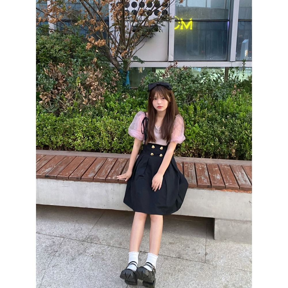 甜心貓💕少量現貨有吊牌~日本再入荷！日單 GRL 多家 甜美桃心領網紗泡泡袖拼接薄款針織上衣 三色+2 均碼-細節圖11