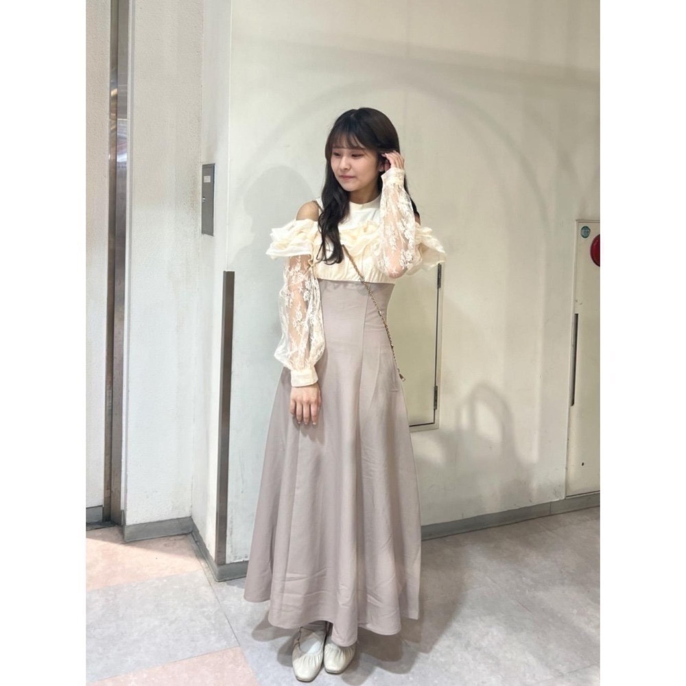 甜心貓~現貨+預購。日單 MAJESTIC LEGON 假兩件荷葉邊修身長袖洋裝 連衣裙 連身裙 SM 多色-細節圖3