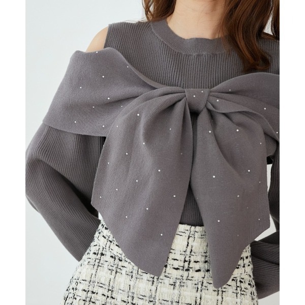 甜心貓~現貨# 日本🇯🇵大人氣！ 日單 MAJESTIC LEGON 甜美大蝴蝶結露肩釘小鑽針織上衣 多色 均碼-細節圖2