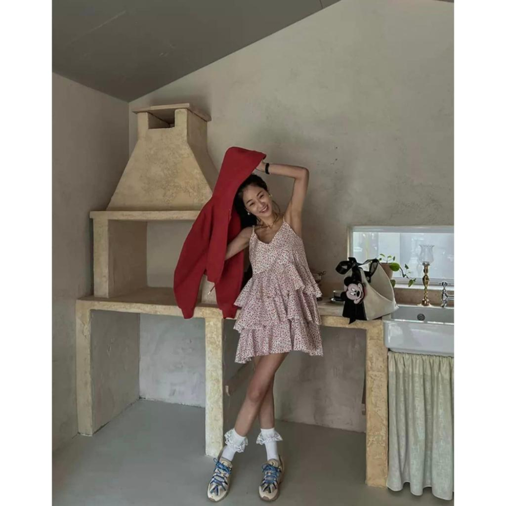 ⭐𝙈𝙖 𝙘𝙝𝙚𝙧𝙚⭐️ 現貨實拍 細肩棉麻布料碎花蛋糕短洋 (現貨)-細節圖2