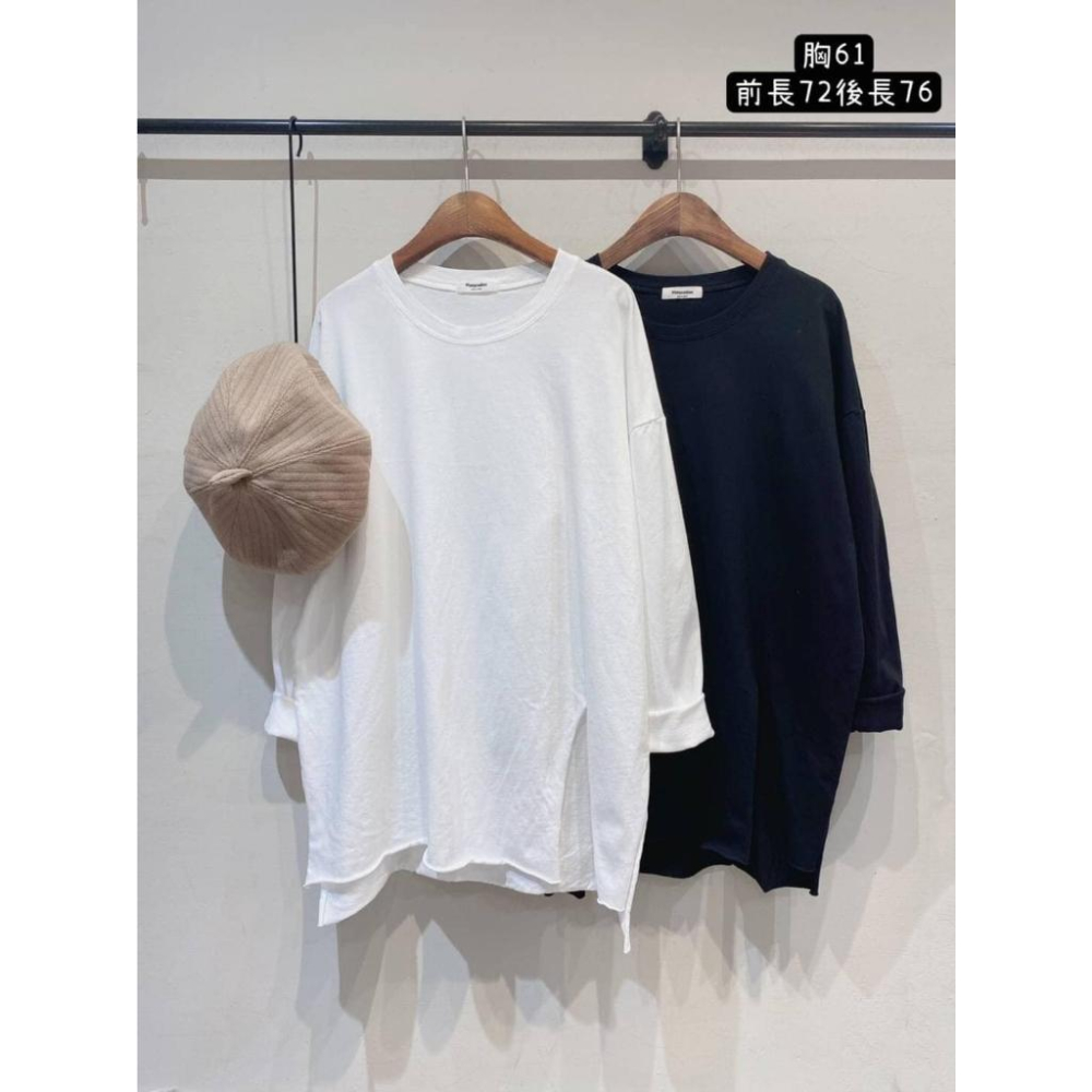 ❤️現貨❤️ 𝙈𝙖 𝙘𝙝𝙚𝙧𝙚  四季百搭 現貨實拍 正韓 搭配好幫手側開叉素T-細節圖6