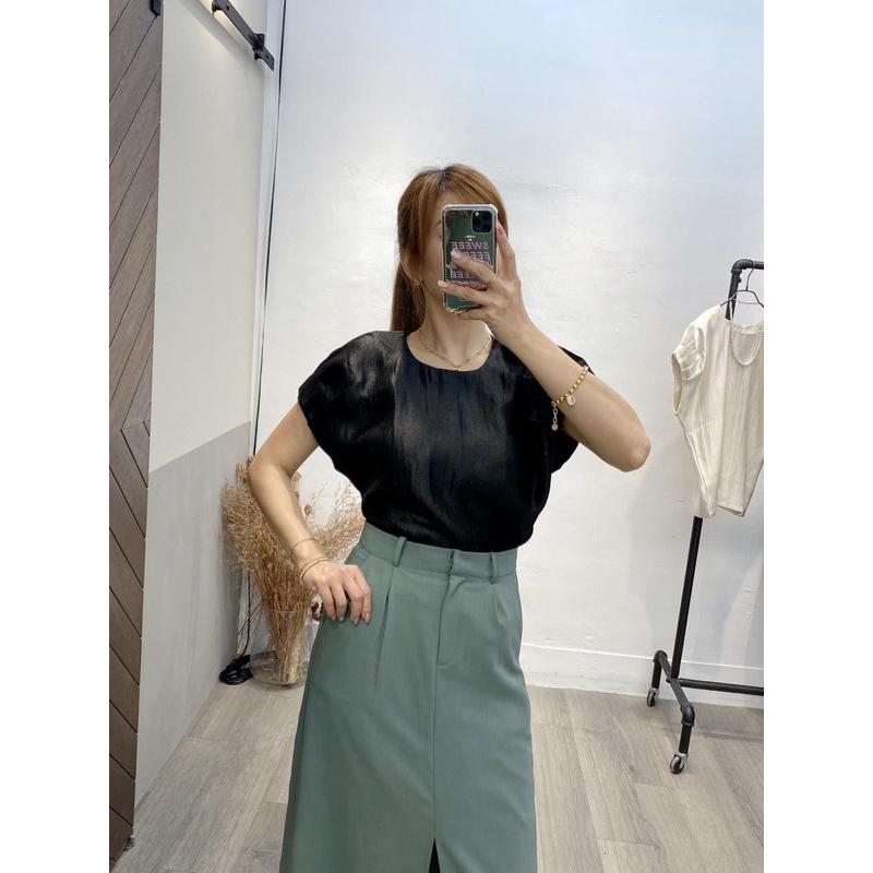 現貨！！⭐𝙈𝙖 𝙘𝙝𝙚𝙧𝙚⭐️ 現貨實拍 珠光時裝感袖打折上衣 (預購+現貨)-細節圖3