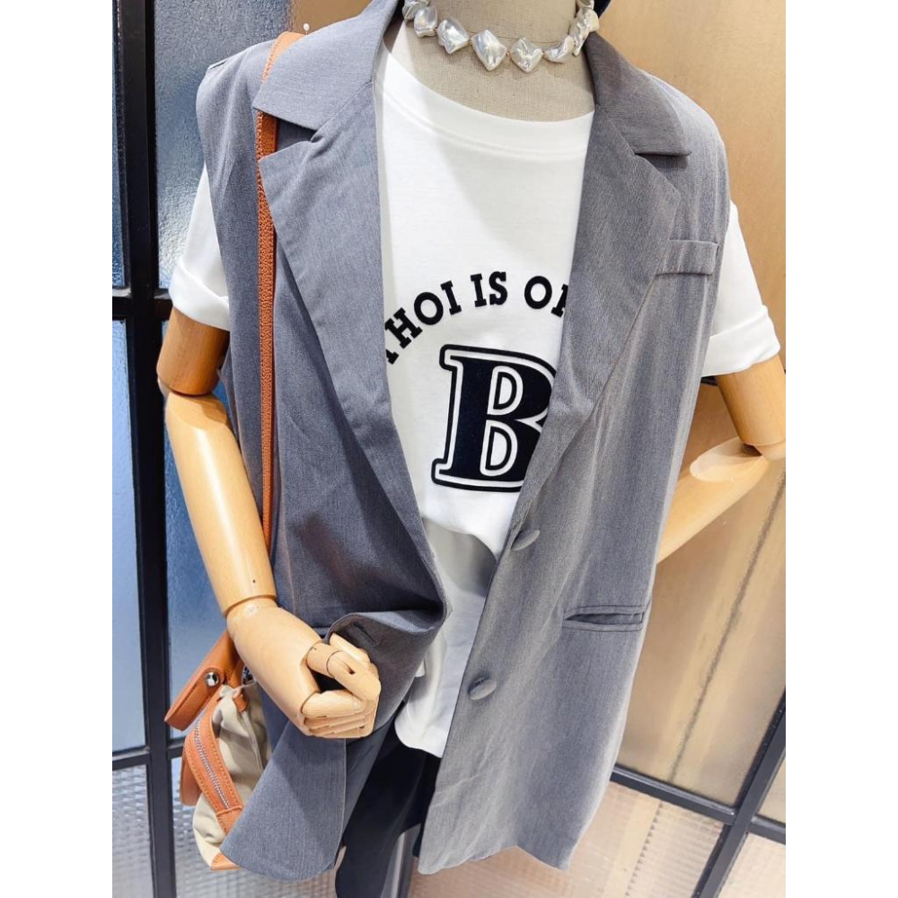 ⭐𝙈𝙖 𝙘𝙝𝙚𝙧𝙚⭐️ 現貨實拍 韓國翻領中長版西裝背心 (現+預)-細節圖2