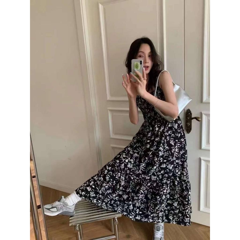 白色現貨！！⭐𝙈𝙖 𝙘𝙝𝙚𝙧𝙚⭐️ 現貨實拍 後槓造型花朵雪紡洋裝 有口袋！ (預購)-細節圖6