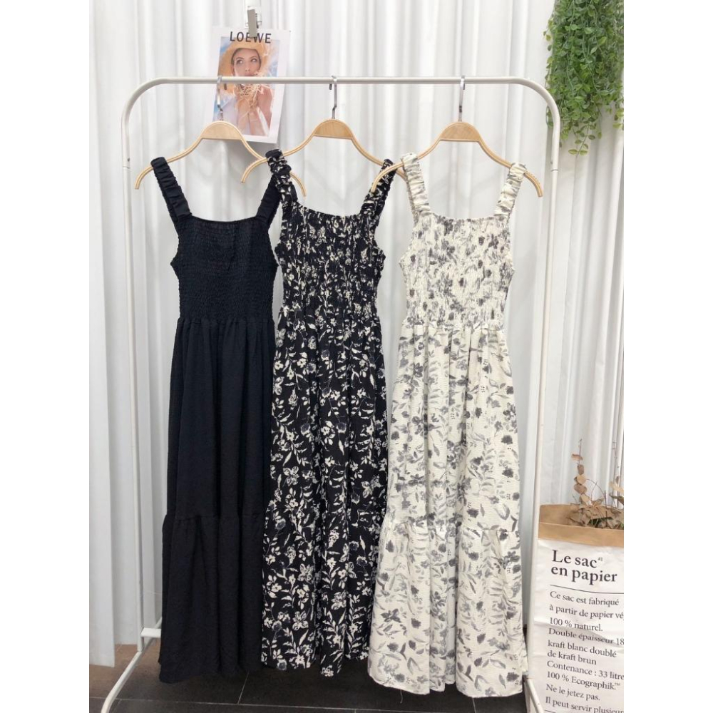 白色現貨！！⭐𝙈𝙖 𝙘𝙝𝙚𝙧𝙚⭐️ 現貨實拍 後槓造型花朵雪紡洋裝 有口袋！ (預購)-細節圖9