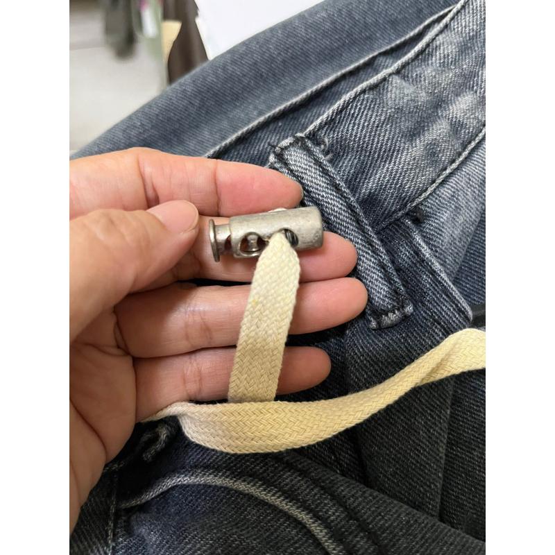 ⭐𝙈𝙖 𝙘𝙝𝙚𝙧𝙚⭐️ 現貨實拍 抽繩破洞寬管落地牛仔褲 (預購)-細節圖9