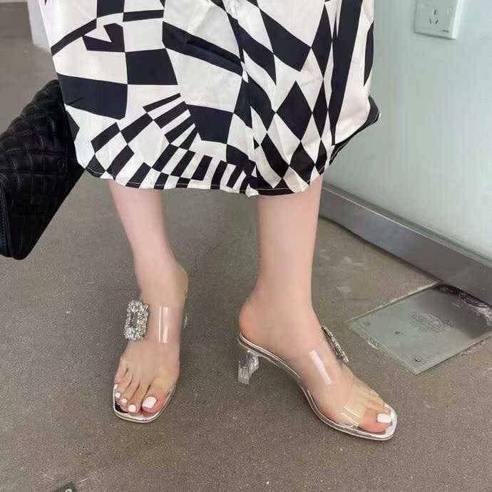 現貨銀色24.5一雙！！ ⭐𝙈𝙖 𝙘𝙝𝙚𝙧𝙚⭐️ 現貨實拍 韓國透明高跟帶方鑽涼拖鞋 (預購)-細節圖3