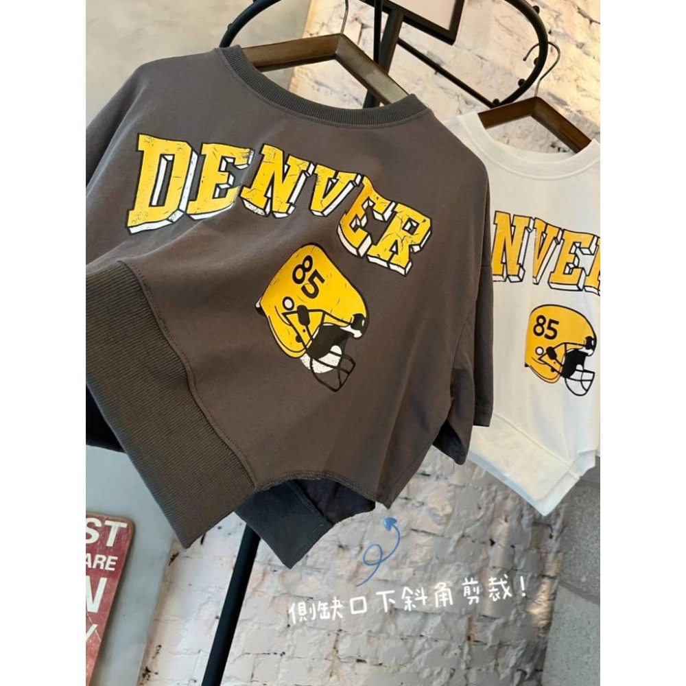 ⭐𝙈𝙖 𝙘𝙝𝙚𝙧𝙚⭐️ 現貨實拍 美式運動破損英字斜角T (預購)-細節圖8