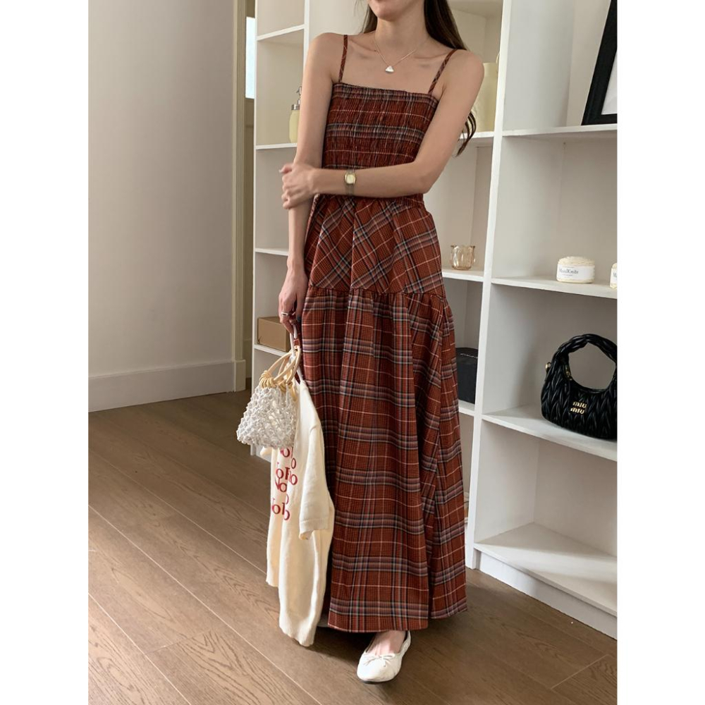 ⭐𝙈𝙖 𝙘𝙝𝙚𝙧𝙚⭐️ 現貨實拍 法式一字領細肩格子連身洋裝 (預購)-細節圖2