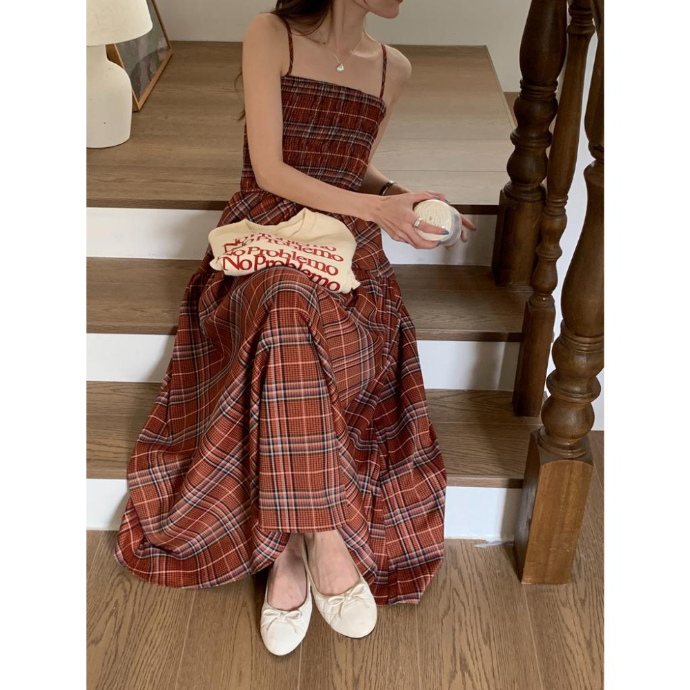 ⭐𝙈𝙖 𝙘𝙝𝙚𝙧𝙚⭐️ 現貨實拍 法式一字領細肩格子連身洋裝 (預購)-細節圖3