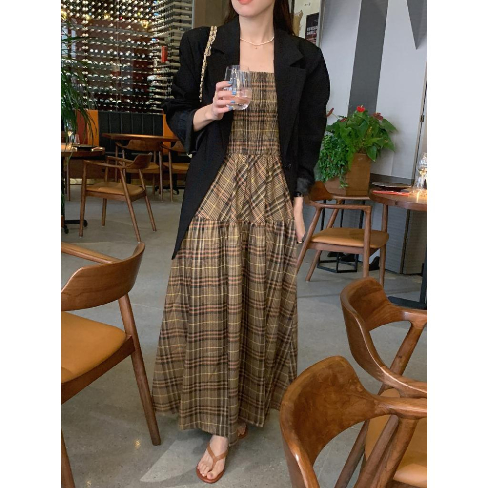 ⭐𝙈𝙖 𝙘𝙝𝙚𝙧𝙚⭐️ 現貨實拍 法式一字領細肩格子連身洋裝 (預購)-細節圖8