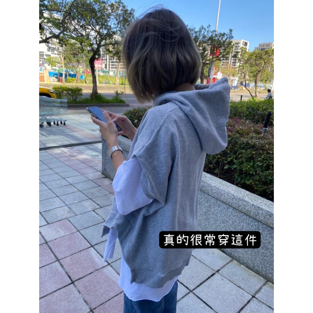 🔥現貨🔥 𝙈𝙖 𝙘𝙝𝙚𝙧𝙚現貨實拍 韓國連帽剪裁設計短袖TEE 短袖連帽帽T (預購)-細節圖2