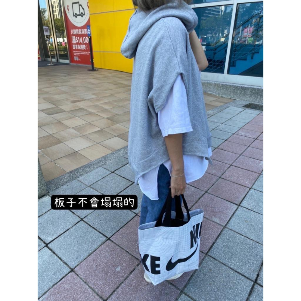 🔥現貨🔥 𝙈𝙖 𝙘𝙝𝙚𝙧𝙚現貨實拍 韓國連帽剪裁設計短袖TEE 短袖連帽帽T (預購)-細節圖3