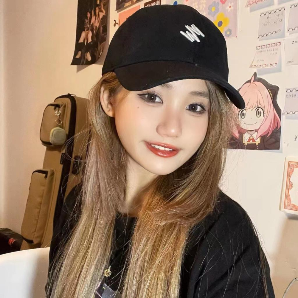 ⭐𝙈𝙖 𝙘𝙝𝙚𝙧𝙚⭐ 單品配件 現貨實拍 線條刺繡棒球帽 加大棒球限定 (預購)-細節圖4