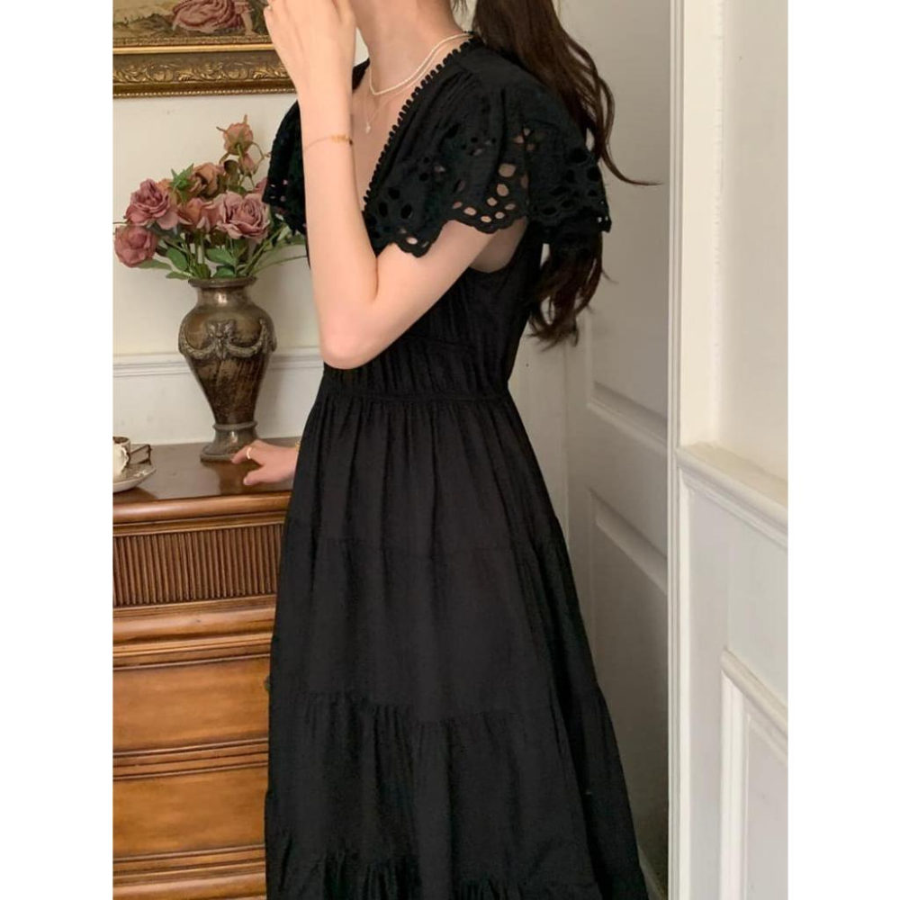 ⭐𝙈𝙖 𝙘𝙝𝙚𝙧𝙚⭐️ 現貨實拍 深V縷空緹花袖洋裝 (預購)-細節圖4