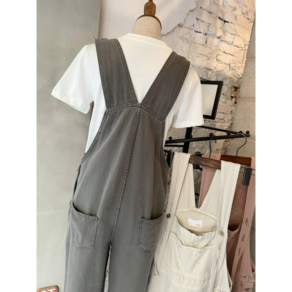 ⭐𝙈𝙖 𝙘𝙝𝙚𝙧𝙚⭐️ 現貨實拍 微Oversize背帶開釦連身褲 吊帶褲 (預購)-細節圖4