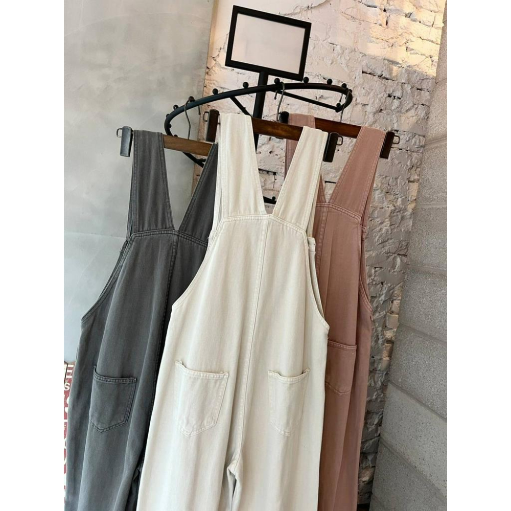 ⭐𝙈𝙖 𝙘𝙝𝙚𝙧𝙚⭐️ 現貨實拍 微Oversize背帶開釦連身褲 吊帶褲 (預購)-細節圖8