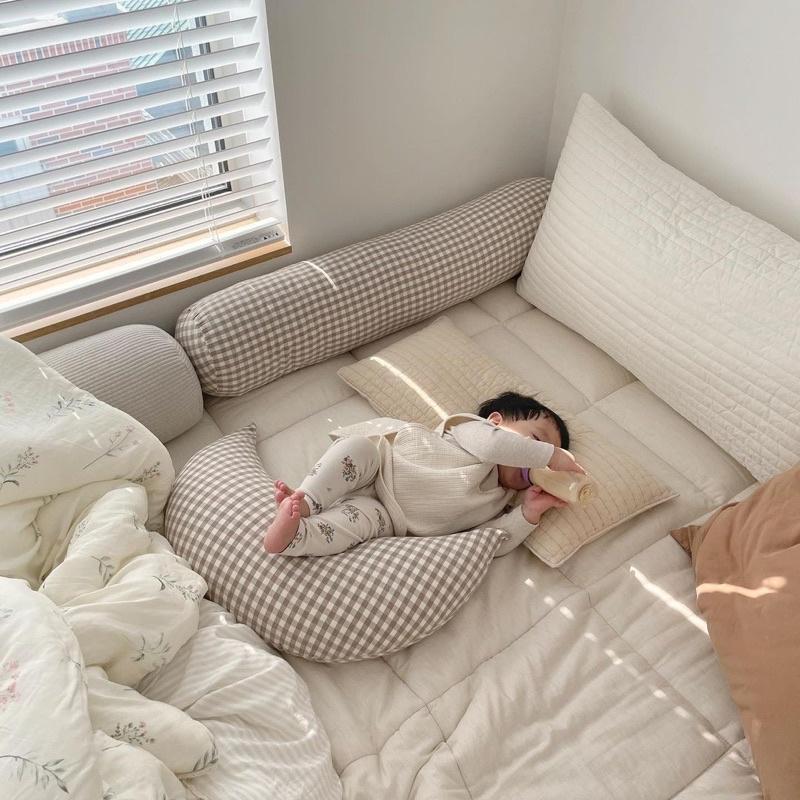 （台灣出貨）格紋月亮枕 寶寶月亮枕 床邊防撞枕 月亮抱枕 腰枕 嬰兒床圍-細節圖8