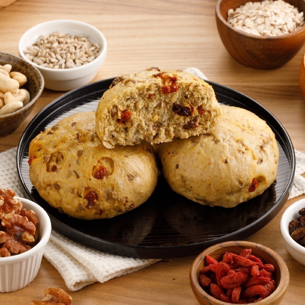 【福穀樂】養生堅果饅頭 1顆(全素 多穀雜糧 腰果饅頭 果乾饅頭 葵花多穀 亞麻仁籽 葡萄乾饅頭 獨立包裝 台灣製造)-細節圖3