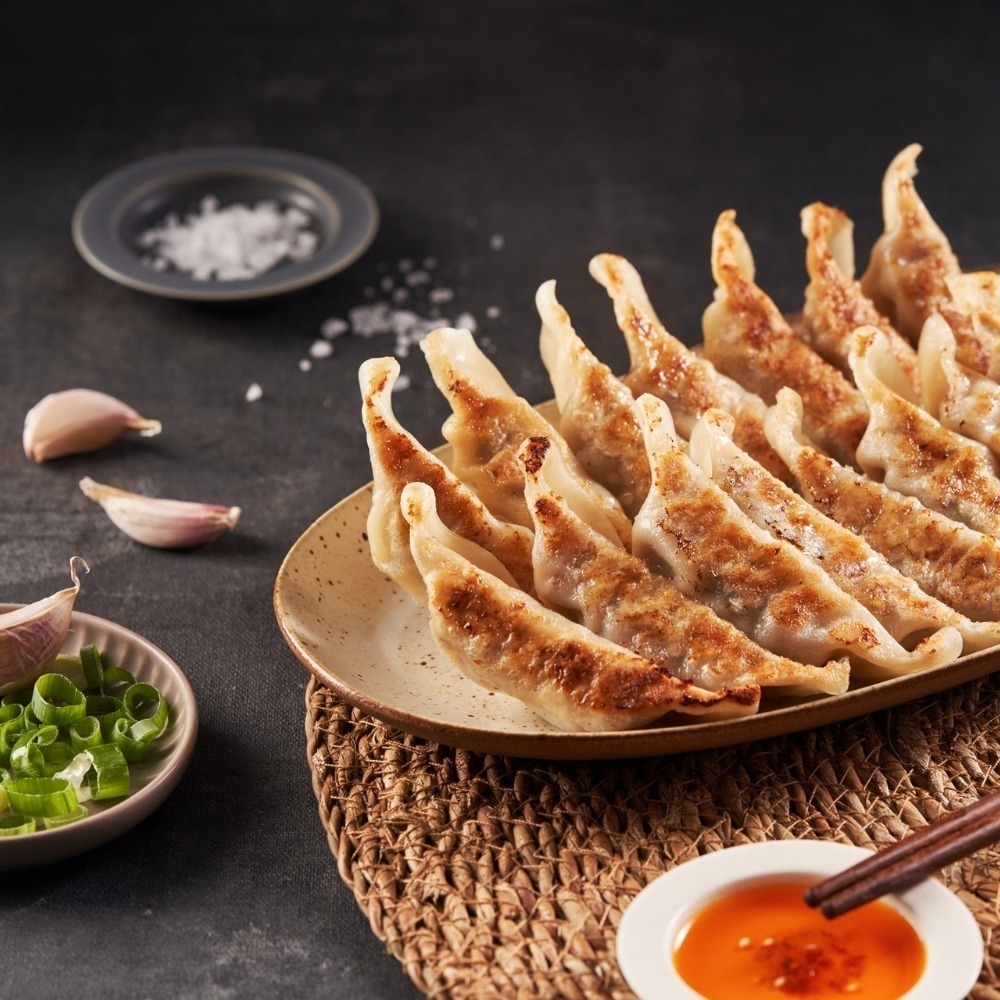 【福穀樂】日式煎餃1包（葷食 港點 生煎餃 水煎餃 下酒菜 熟鍋貼 手工餃子 黃金脆皮 外酥內軟 冰花大煎餃 港式點心）-細節圖2