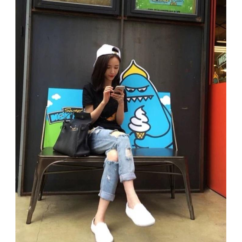 [現貨]韓版BF風膝蓋破洞寬鬆牛仔褲-細節圖2