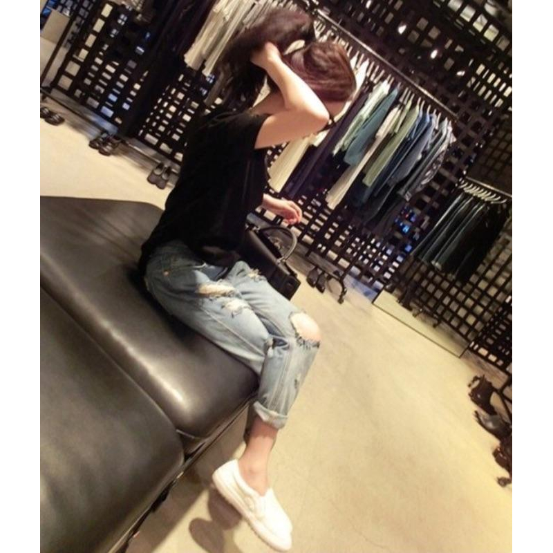 [現貨]韓版BF風膝蓋破洞寬鬆牛仔褲-細節圖6