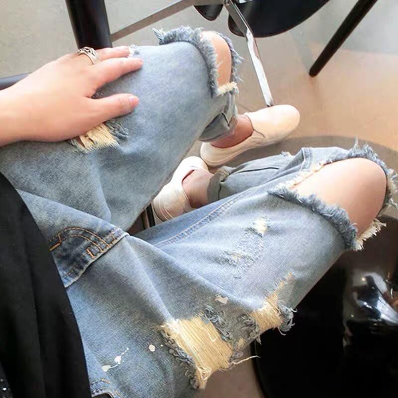 [現貨]韓版BF風膝蓋破洞寬鬆牛仔褲-細節圖9