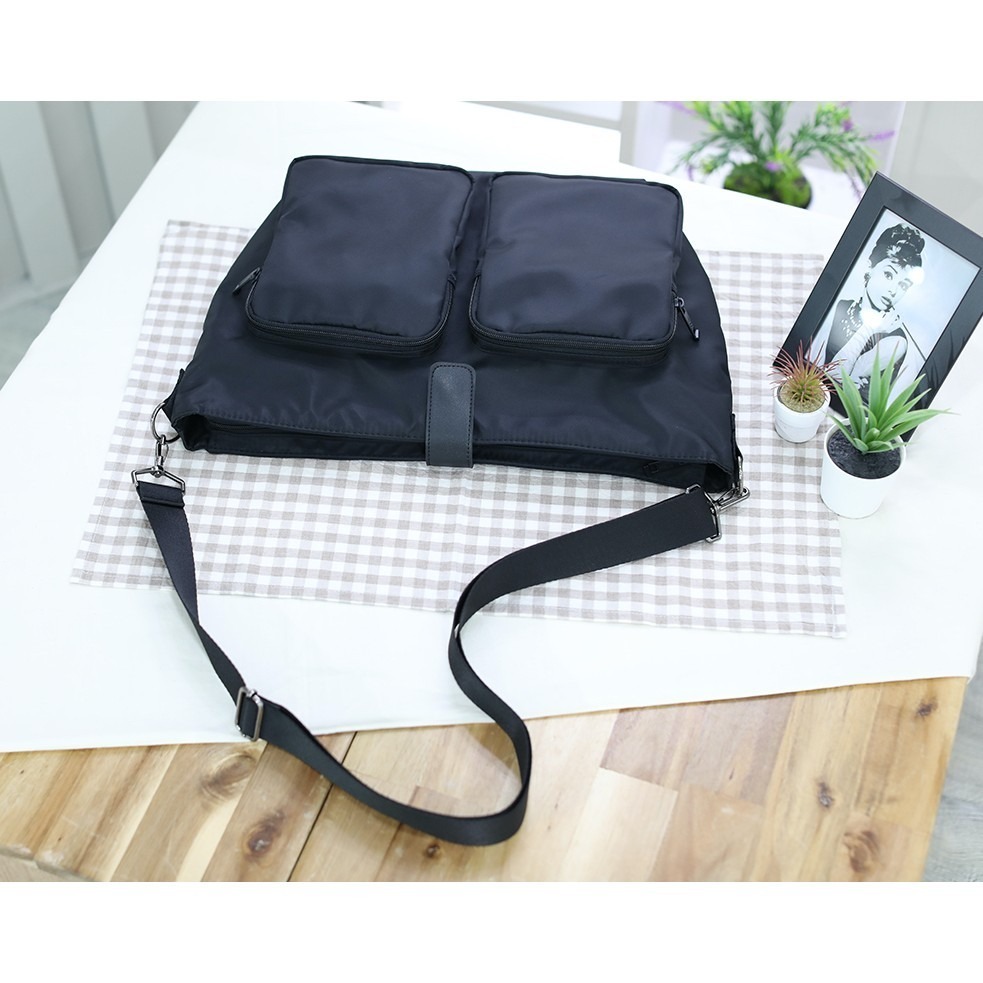 VOS AMO韓國嚴選單品-韓國製新款極簡全黑雙袋斜背包-細節圖3