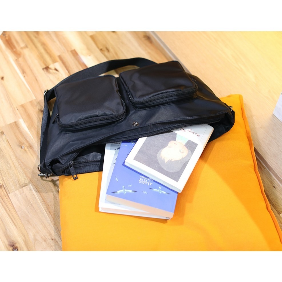 VOS AMO韓國嚴選單品-韓國製新款極簡全黑雙袋斜背包-細節圖9