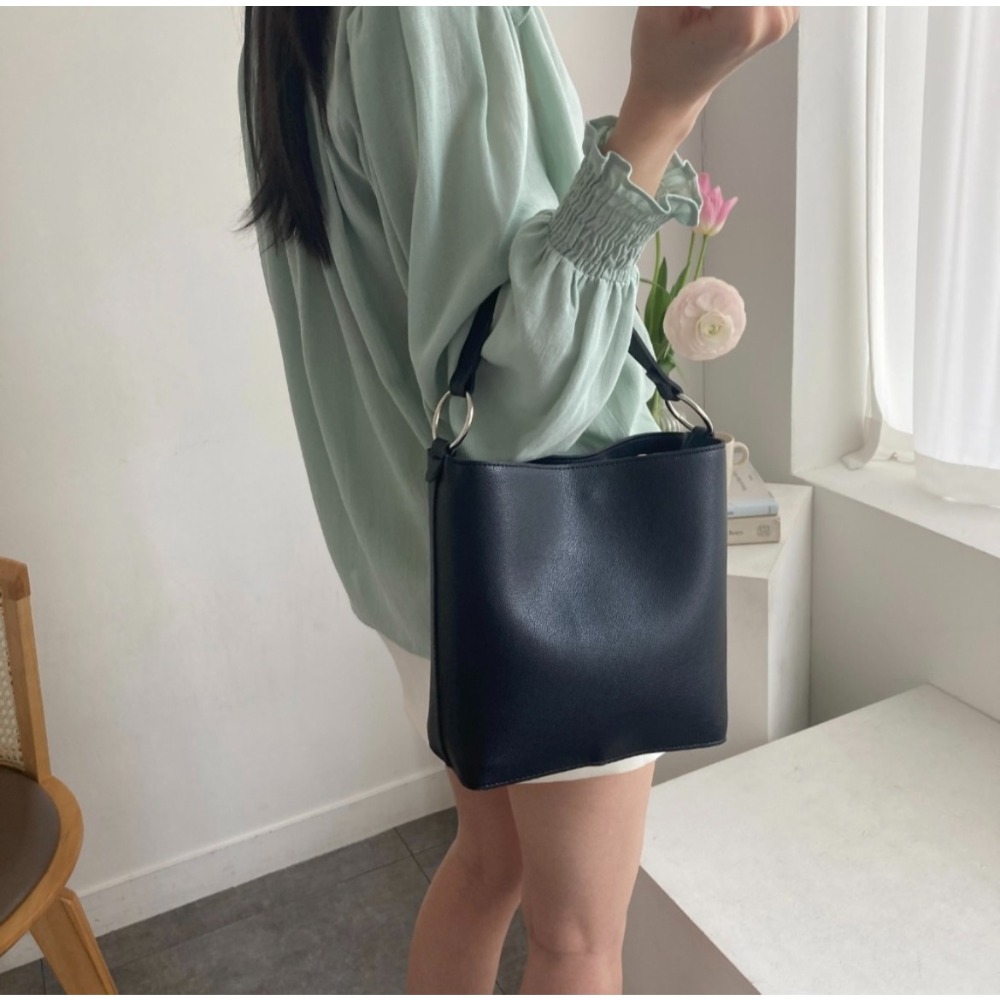 VOS AMO韓國嚴選流行女包-韓國熱銷款純色皮革手提包(5色)-細節圖2