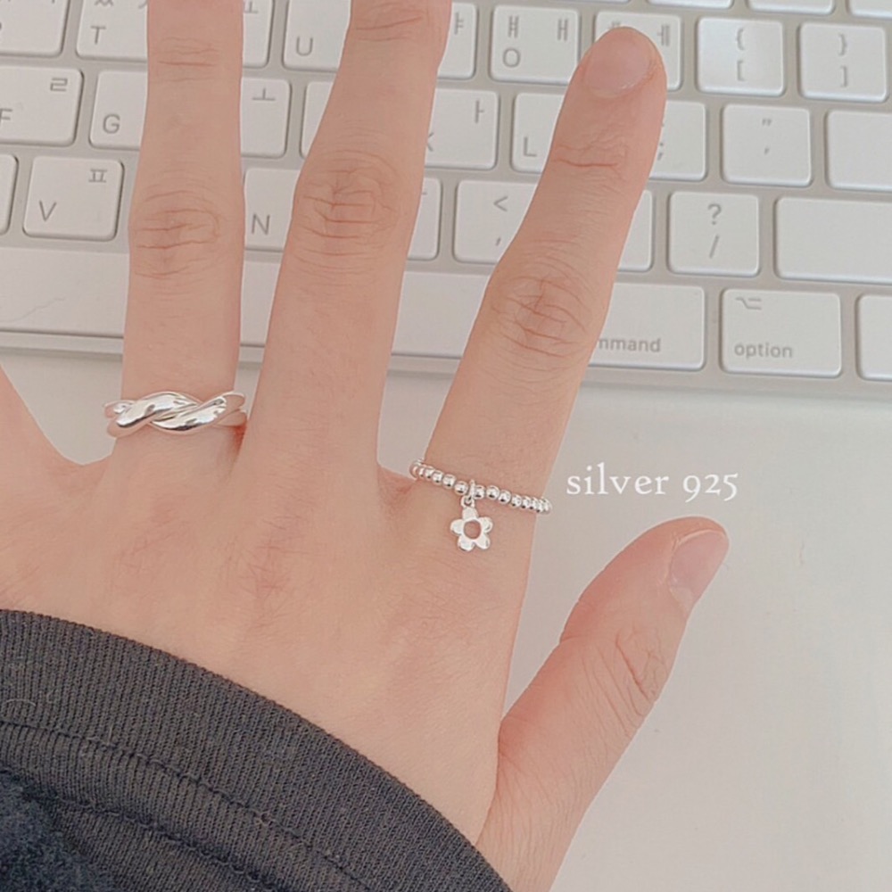 預購 【23.𝙨𝙩𝙪𝙙𝙞𝙤】S925高級感彈力繩指環花設計戒指CA05-細節圖3