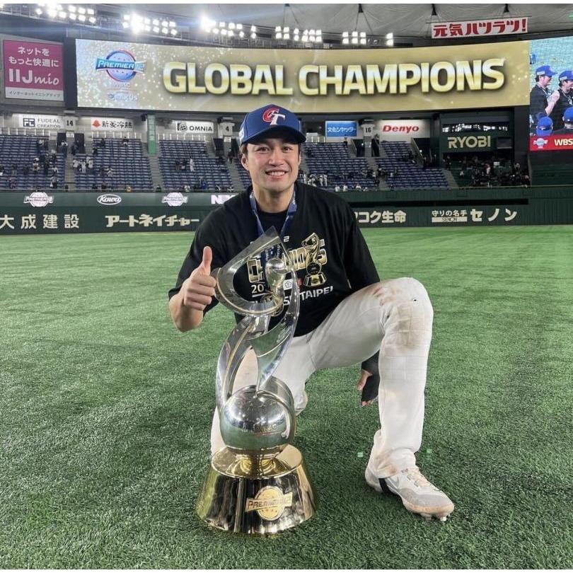 限量日本12強冠軍爭霸賽𝟐𝟎𝟐𝟒 𝐂𝐇𝐀𝐌𝐏𝐈𝐎𝐍 𝐂𝐡𝐢𝐧𝐞𝐬𝐞 𝐓𝐚𝐢𝐩𝐞𝐢 台灣冠軍紀念T恤上衣 L一件出清-細節圖3