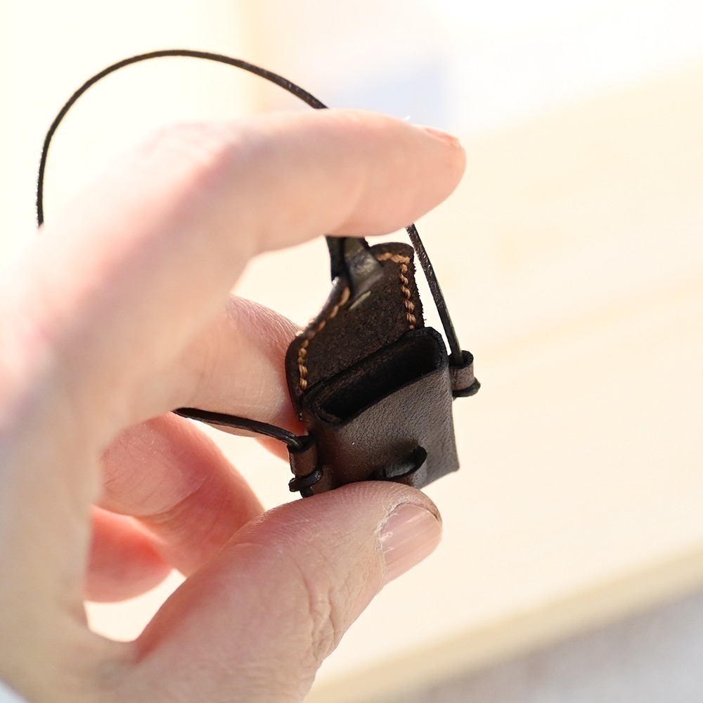 原創∆皮革小方包∆(需預購)-細節圖3