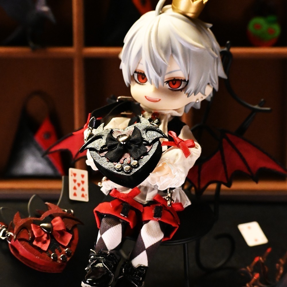 原創∆惡魔哥德愛心鉚釘包∆(需預購)-細節圖3