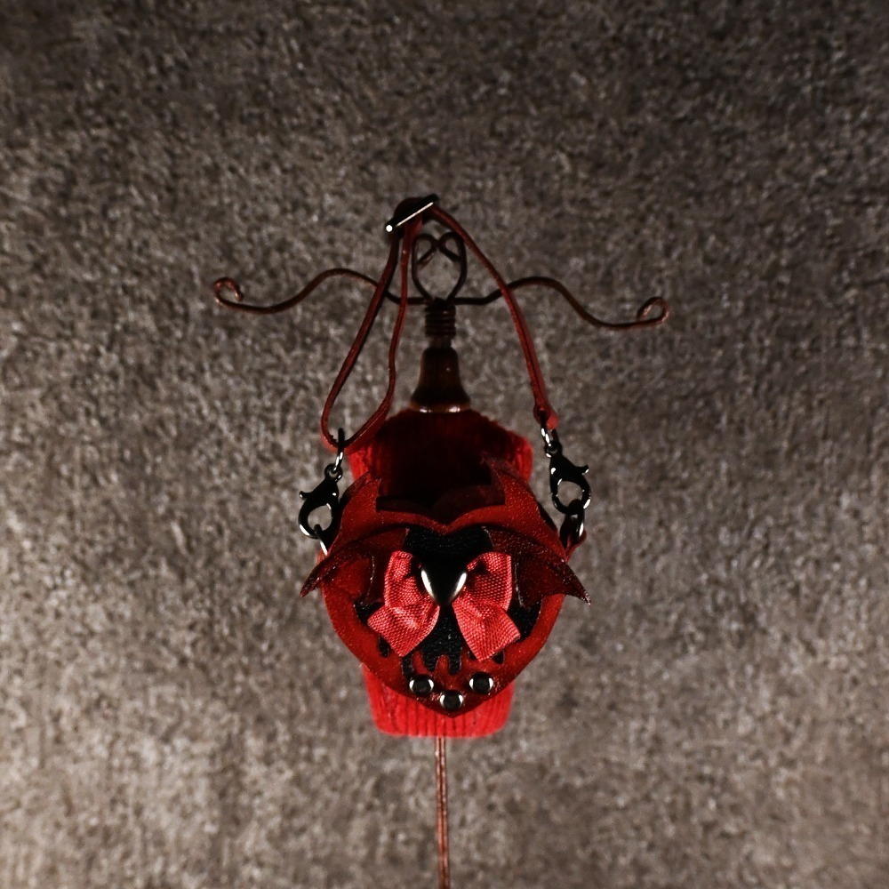 原創∆惡魔哥德愛心鉚釘包∆(需預購)-細節圖7