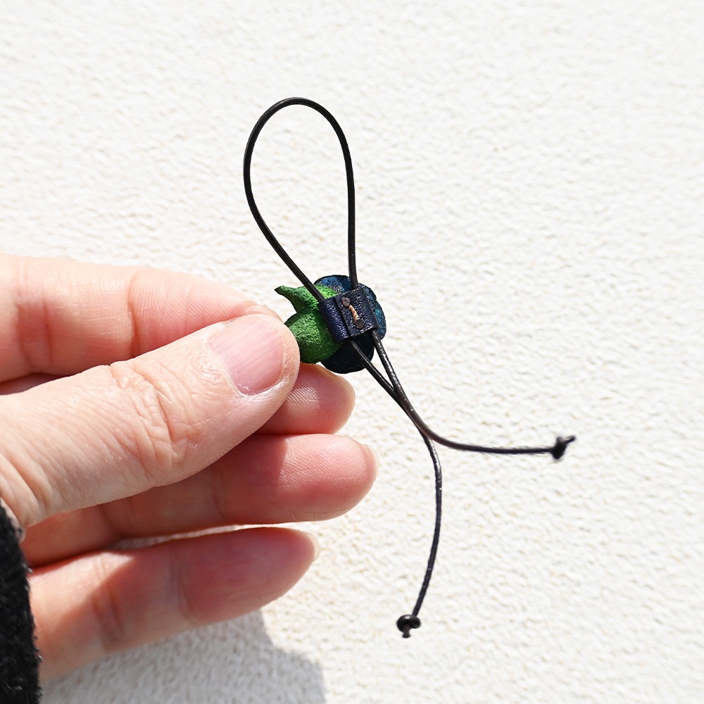 原創∆玫瑰皮革毛衣鍊∆(需預購)-細節圖5