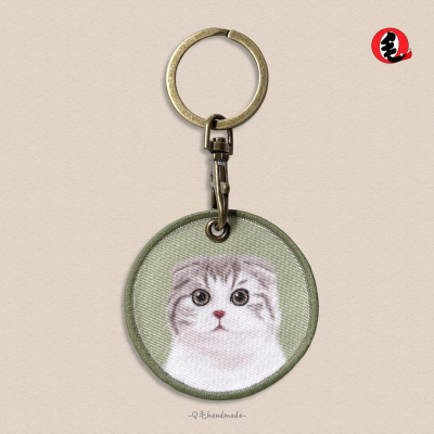 現貨 原創 摺耳貓 雙面 鑰匙圈【Q毛】手作 布貼 布章 仿真 貓咪 吊飾 禮物 紀念品 寵物貓 寵物 包包 配件 貓