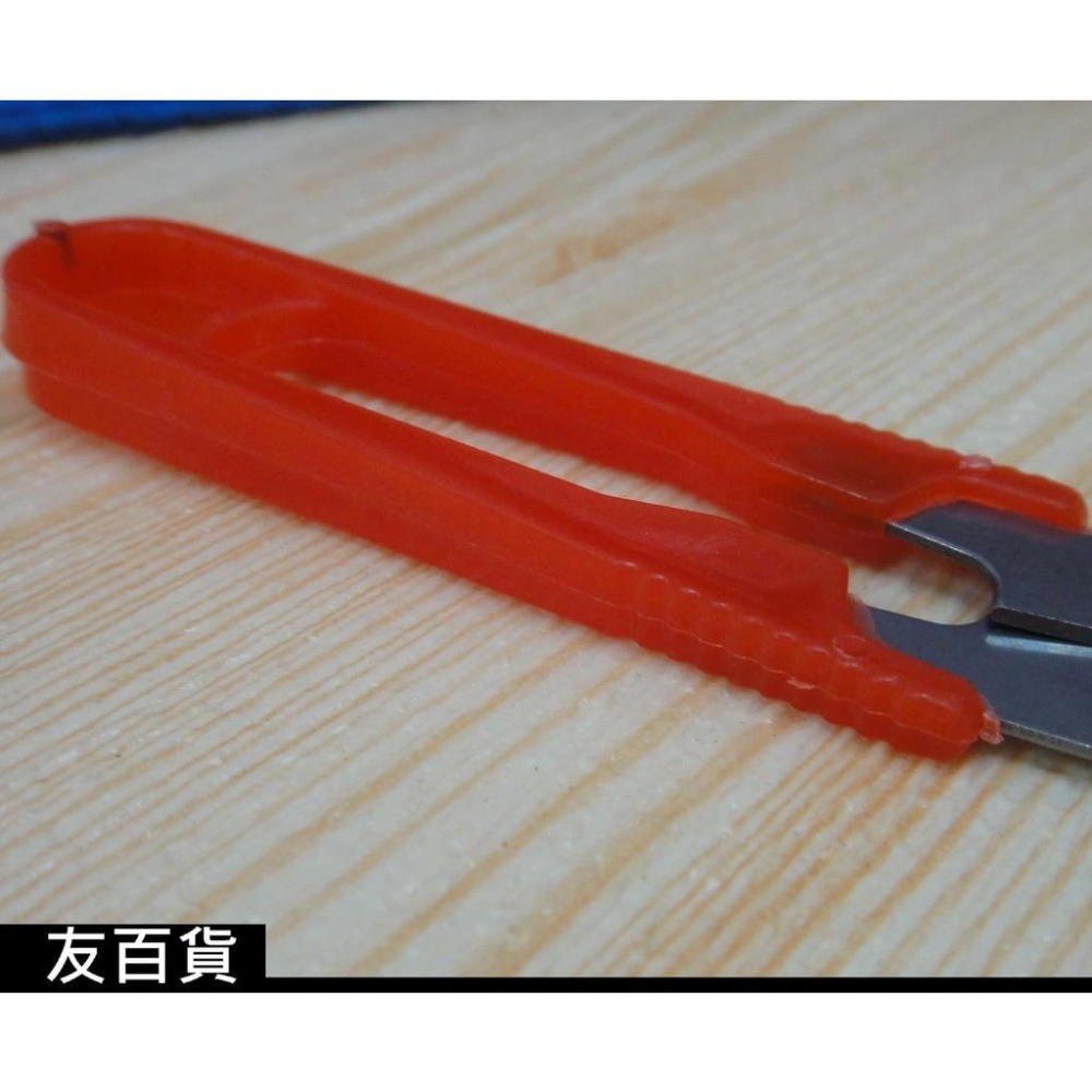 《友百貨》彩色膠柄 裁縫剪刀 彈簧裁縫剪刀 U型剪刀 縫紉剪刀 裁縫剪 修線剪刀 紗線剪刀 線頭剪刀 縫紉彈簧剪-細節圖4