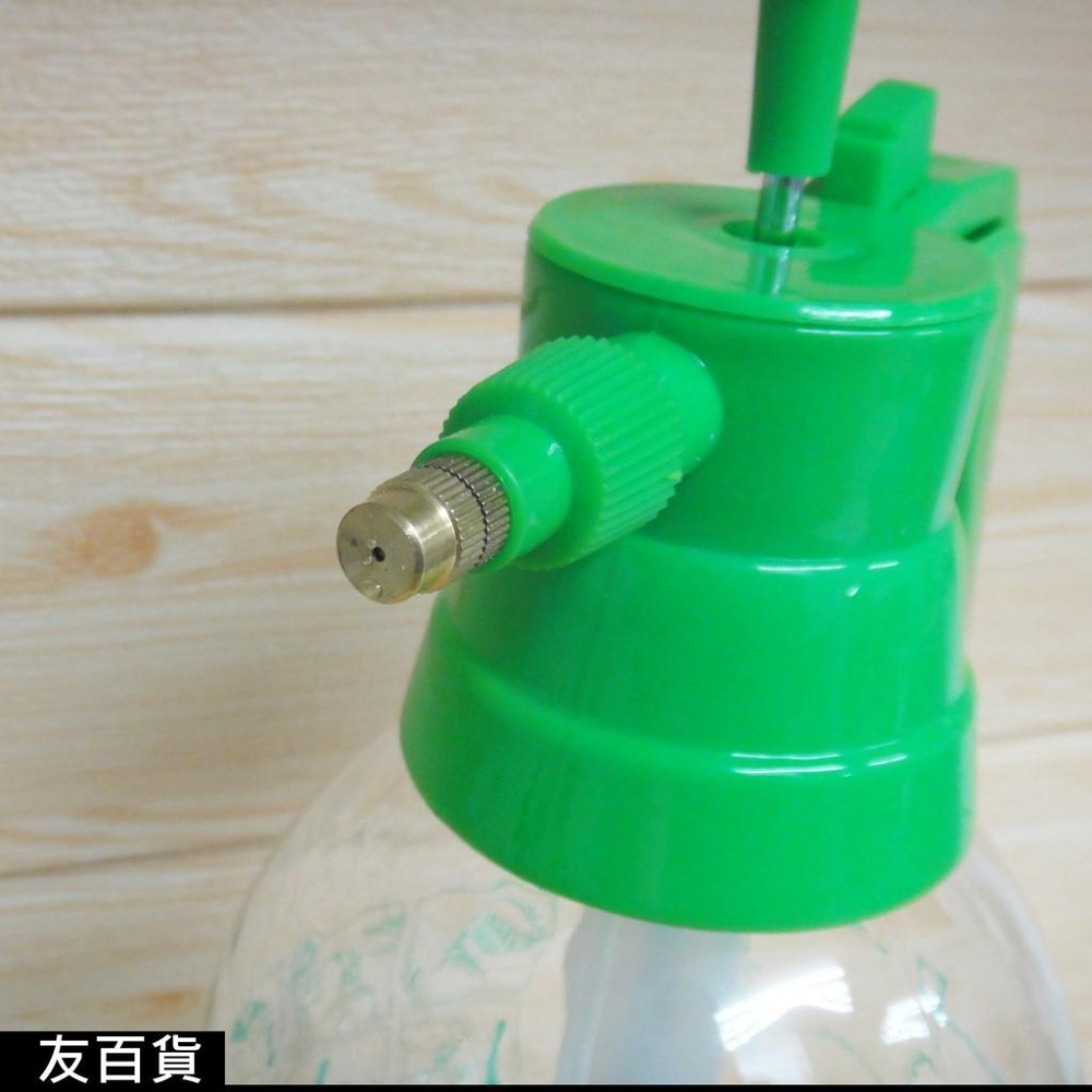 《友百貨》名仕 氣壓銅頭噴霧器2000ml 噴槍頭 噴水壺 透明噴水器 噴瓶 消毒壺 灑水壺 澆花器 CHJ518-細節圖4