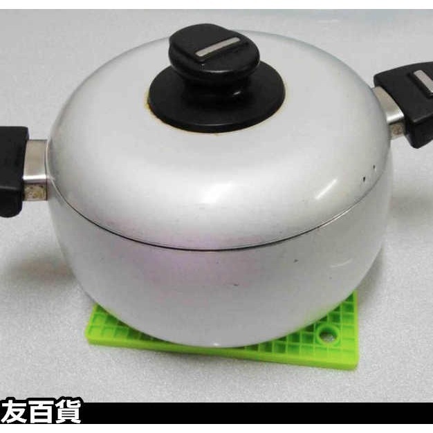 加厚耐熱矽膠隔熱墊 矽膠鍋墊 止滑墊 防燙墊 方形鍋墊 餐墊 桌墊 矽膠墊《友百貨》-細節圖7