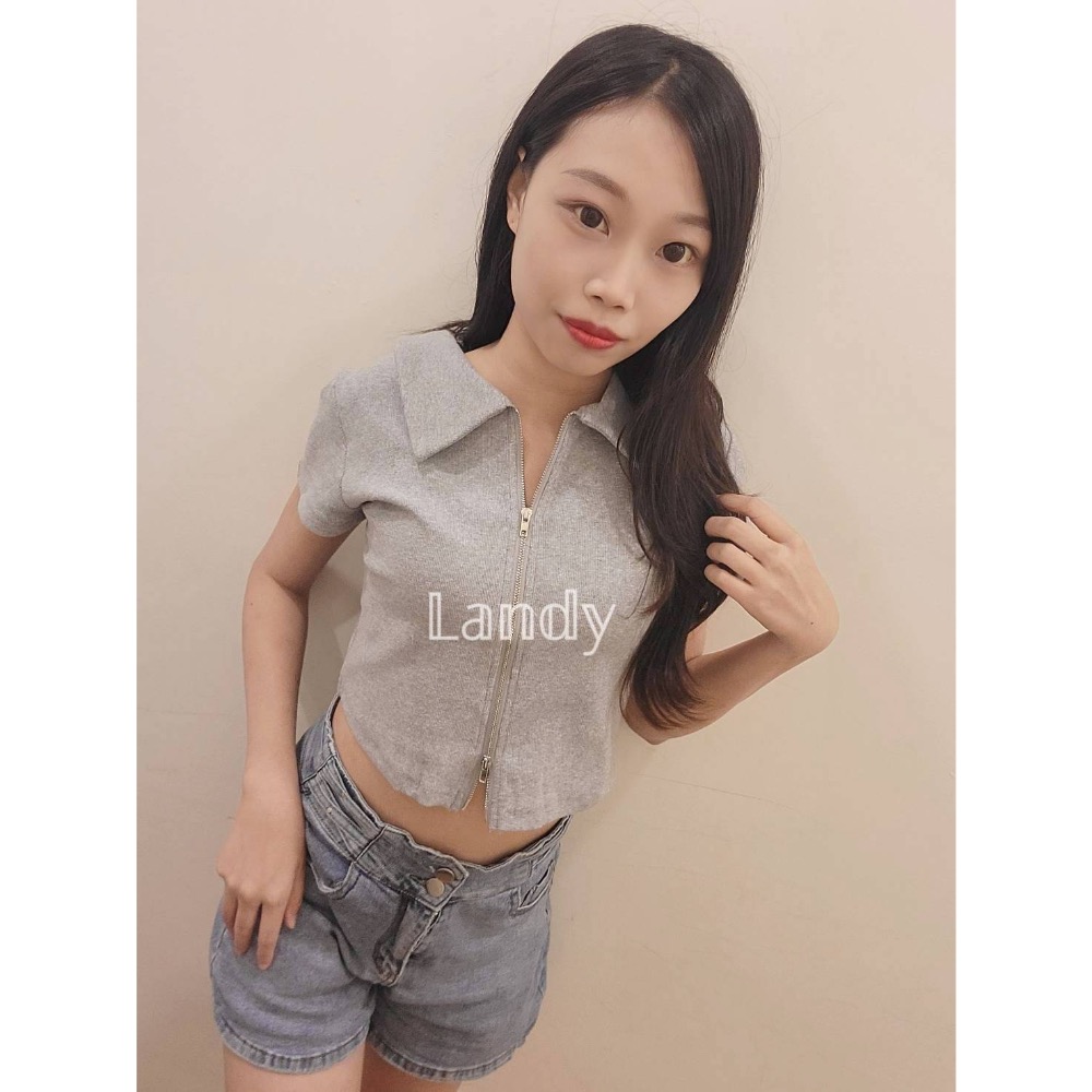 ღ 𝕃𝕒𝕟𝕕𝕪 ღ ｛預購｝純欲辣妹短袖正肩t恤女夏季修身雙拉鍊設計polo衫顯瘦短款上衣潮-細節圖2