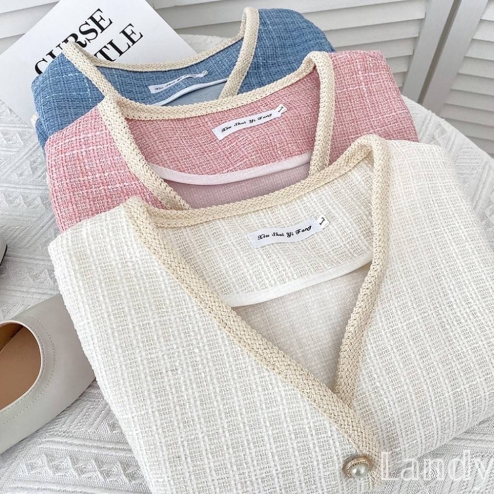 ღ 𝕃𝕒𝕟𝕕𝕪 ღ ｛預購｝法式小香風 小眾名媛氣質時尚百搭 v領單排扣 泡泡袖 短款外套上衣女-細節圖2