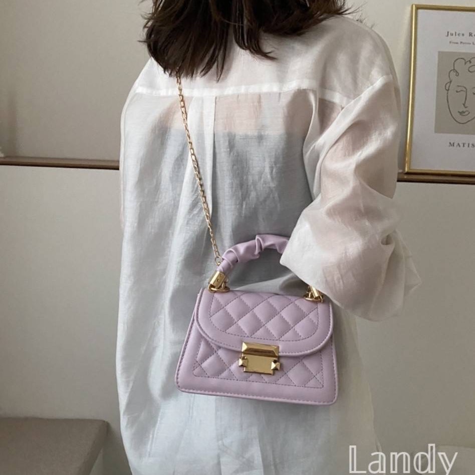 ღ 𝕃𝕒𝕟𝕕𝕪 ღ ｛現+預購｝夏季百搭女包包2023流行新款潮流 時尚金鏈條斜肩手提小方包-細節圖6